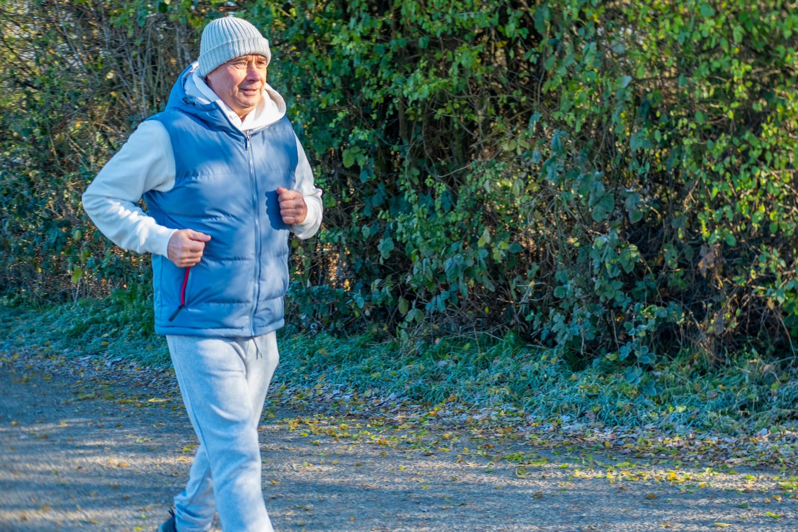 Przewodnik po wznowieniu biegania po 50. roku życia